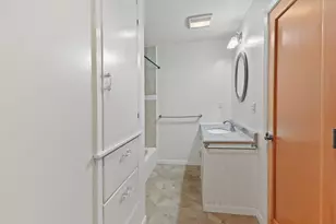 418 NE 11th St, Grants Pass, OR 97526 - Photo 10