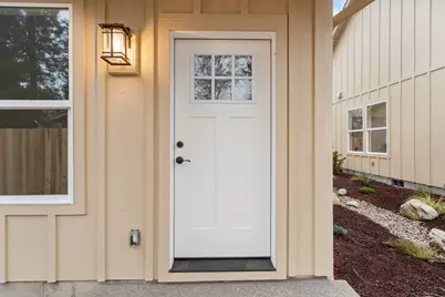 414 SW I Street, Grants Pass, OR 97526 - Photo 22