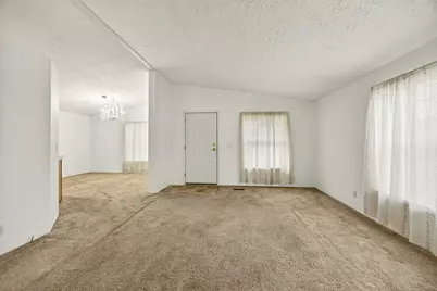 3431 S Pacific Highway #SPC 64, Medford, OR 97501 - Photo 2