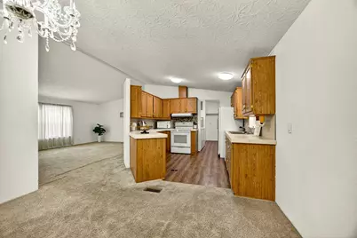 3431 S Pacific Highway #SPC 64, Medford, OR 97501 - Photo 6
