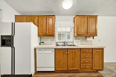 3431 S Pacific Highway #SPC 64, Medford, OR 97501 - Photo 10