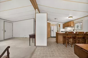 218 Hessar St, Grants Pass, OR 97527 - Photo 8