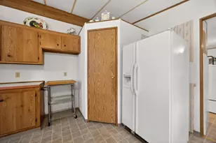 218 Hessar St, Grants Pass, OR 97527 - Photo 12