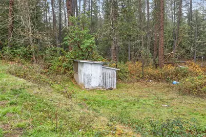 218 Hessar Street, Grants Pass, OR 97527 - Photo 30