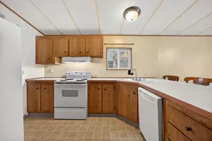 218 Hessar St, Grants Pass, OR 97527 - Photo 10