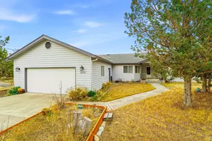 6678 SE Davis Loop, Prineville, OR 97754 - Photo 2