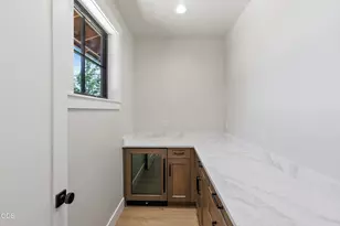 23114 Angler Ct, Bend, OR 97701 - Photo 46