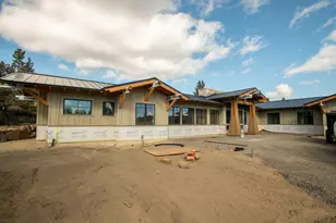 23114 Angler Ct, Bend, OR 97701 - Photo 2