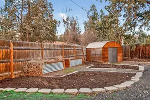 64564 Riverview Ave, Bend, OR 97703 - Photo 26