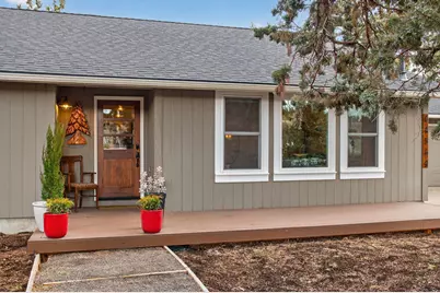 64564 Riverview Avenue, Bend, OR 97703 - Photo 2