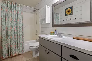 64564 Riverview Ave, Bend, OR 97703 - Photo 22