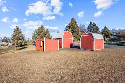 1642 NE Hilltop Lane, Madras, OR 97741 - Photo 10