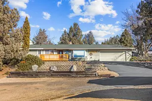 1642 NE Hilltop Ln, Madras, OR 97741 - Photo 1