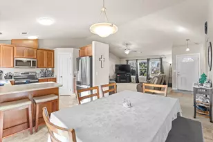 2491 Destiny Ln, Medford, OR 97501 - Photo 12