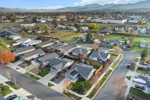 2491 Destiny Ln, Medford, OR 97501 - Photo 36