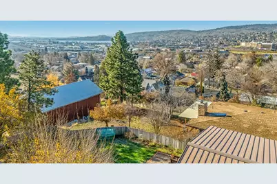 2046 Huron Street, Klamath Falls, OR 97601 - Photo 48