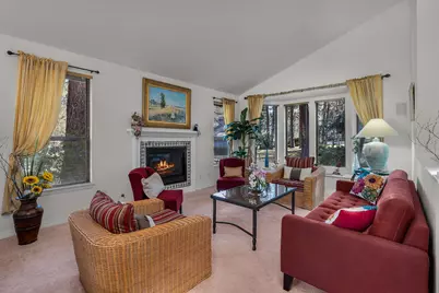 20430 Snowmass Court, Bend, OR 97702 - Photo 18