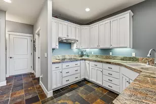 2729 NW Havre Ct, Bend, OR 97703 - Photo 12