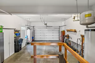 2729 NW Havre Ct, Bend, OR 97703 - Photo 42