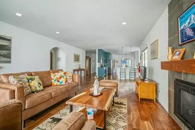 60701 Willow Creek Loop, Bend, OR 97702 - Photo 8