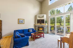 8540 Golden Pheasant Ct, Redmond, OR 97756 - Photo 4