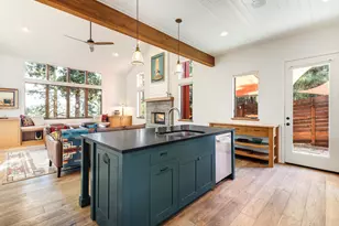 61389 Campbell Ct, Bend, OR 97702 - Photo 16