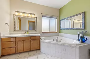 62262 Chickadee Ln, Bend, OR 97701 - Photo 22