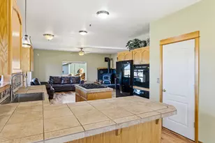 62262 Chickadee Ln, Bend, OR 97701 - Photo 10