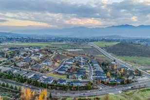 531 W La Strada Circle, Medford, OR 97504 - Photo 48