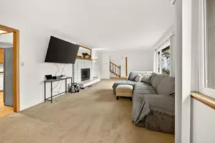 1103 Hillview Dr, Ashland, OR 97520 - Photo 8