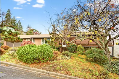 1103 Hillview Drive, Ashland, OR 97520 - Photo 1
