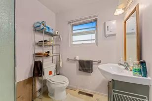 1021 NW Conklin Ave, Grants Pass, OR 97526 - Photo 24