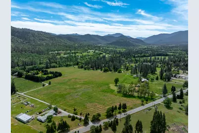 20541 Williams Highway, Williams, OR 97544 - Photo 2