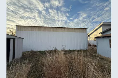 2210 Wantland Avenue, Klamath Falls, OR 97601 - Photo 6