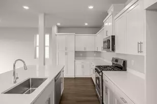 63238 Carly Ln, Bend, OR 97701 - Photo 12