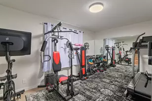 1051 NE Pepperwood Dr, Grants Pass, OR 97526 - Photo 18