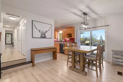 1051 NE Pepperwood Drive, Grants Pass, OR 97526 - Photo 8