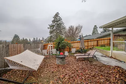 1051 NE Pepperwood Drive, Grants Pass, OR 97526 - Photo 34