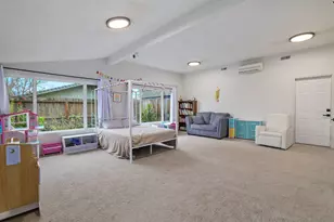 1051 NE Pepperwood Dr, Grants Pass, OR 97526 - Photo 22