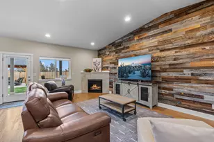 4980 SW Zenith Ave, Redmond, OR 97756 - Photo 10