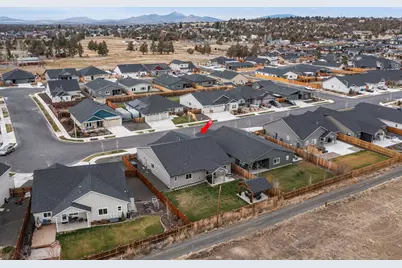 4980 SW Zenith Avenue, Redmond, OR 97756 - Photo 38