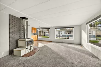 3955 S Stage Road #APT 21, Medford, OR 97501 - Photo 8