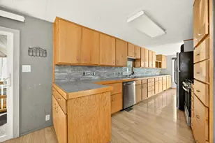 3955 S Stage Rd, Medford, OR 97501 - Photo 4