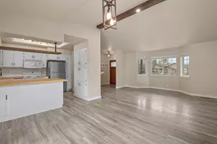 1517 Molly Ln, Grants Pass, OR 97527 - Photo 8