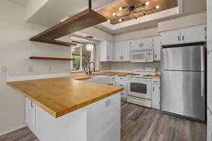 1517 Molly Ln, Grants Pass, OR 97527 - Photo 10