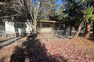508 Bumblebee Ln, Cave Junction, OR 97523 - Photo 2