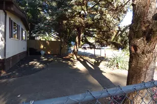 508 Bumblebee Ln, Cave Junction, OR 97523 - Photo 20