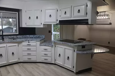 1125 SE Lee Roze Lane, Grants Pass, OR 97527 - Photo 8