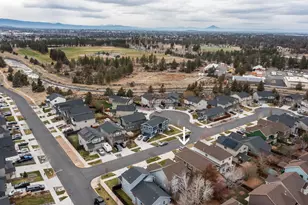 63020 NE Amherst Pl, Bend, OR 97701 - Photo 2