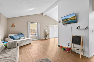 317 Highland Dr, Medford, OR 97504 - Photo 12